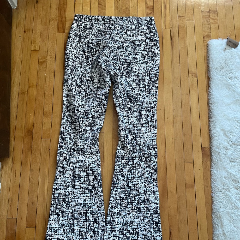 Obermeyer Black and White Patterned Pants